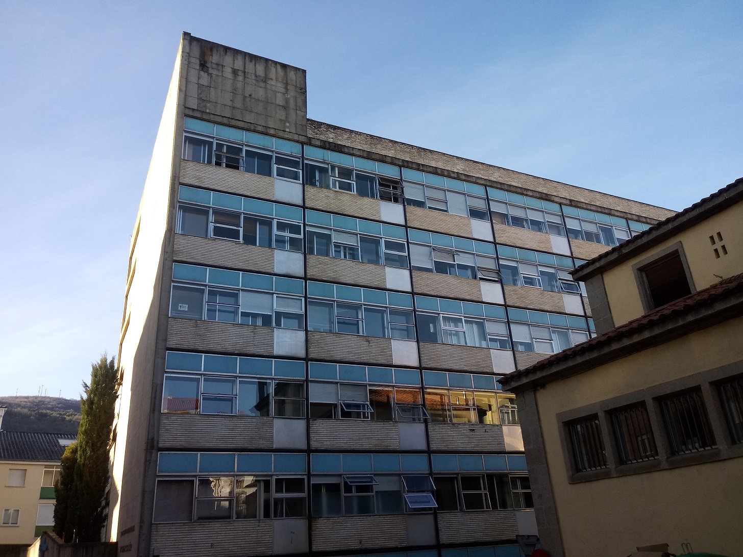 UPL requiere a la Junta que favorezca una permeabilidad total entre Áreas de Salud permitiendo recibir servicios en centros más cercanos de otras áreas.