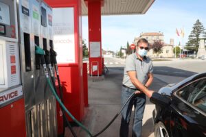 UPL reclama a la Junta medidas de ayuda al sector de las gasolineras “como ya se está haciendo en otras comunidades”