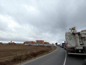 Las Cortes aprueban la petición de UPL para instar al Gobierno a eliminar el paso a nivel de Babilafuente