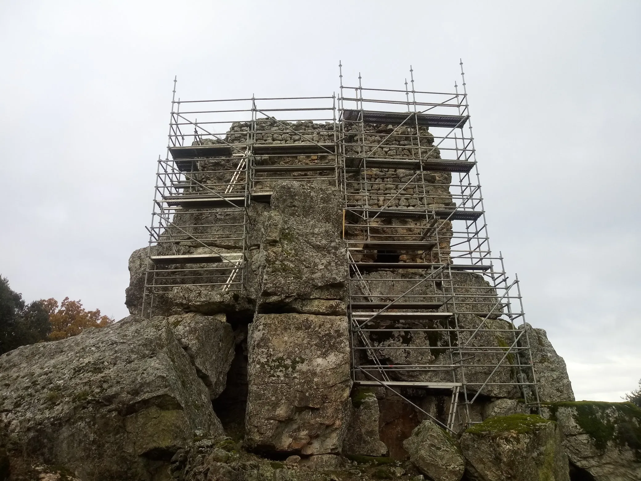 PP y VOX bloquean en Cortes la petición de UPL de que la Junta actúe en los monumentos más deteriorados