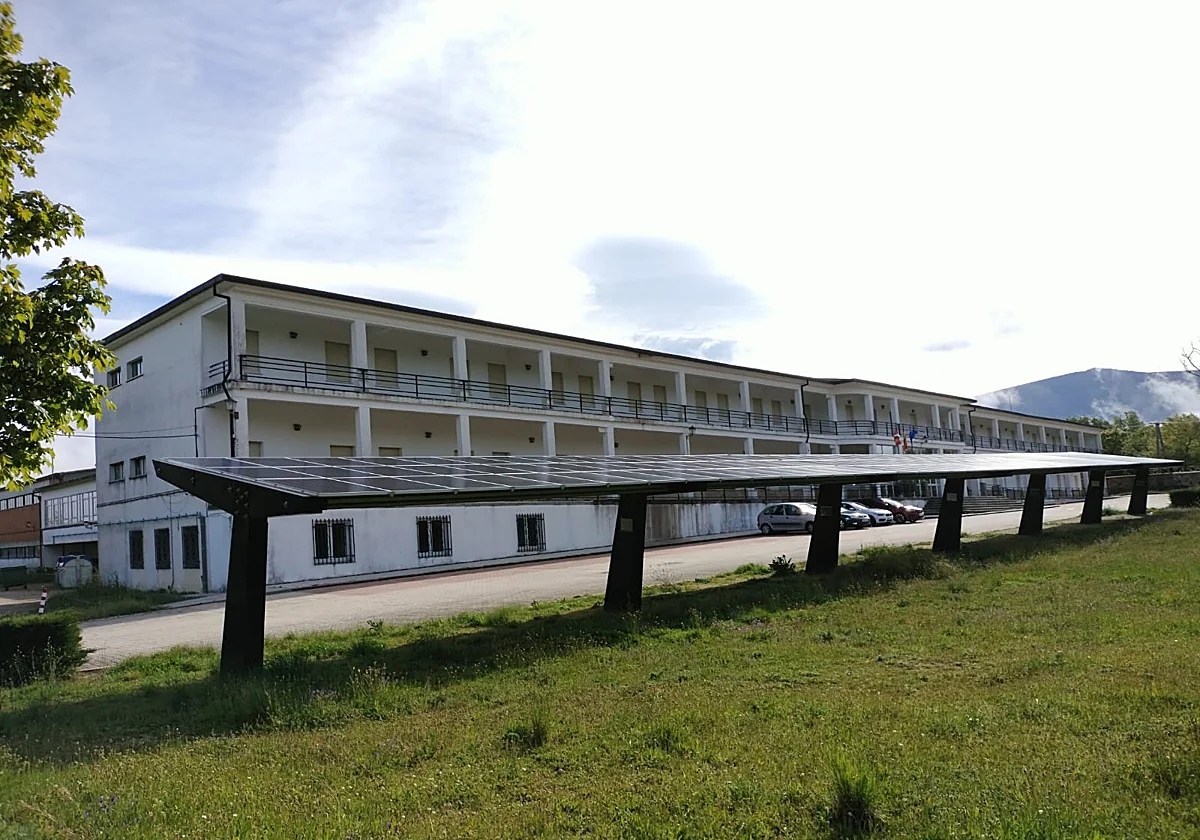UPL pide explicaciones a la Junta por la escasez de becas ofertadas para Llano Alto (Béjar) en comparación con otras residencias deportivas.