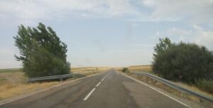 UPL pide a la Junta que repare la carretera autonómica SA-114 que une Peñaranda y Alba con la autovía A-66.